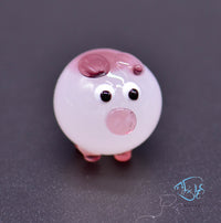 Load image into Gallery viewer, Glass Pig Ornament
