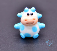 Load image into Gallery viewer, Glass Cow Ornament
