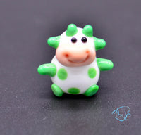 Load image into Gallery viewer, Glass Cow Ornament
